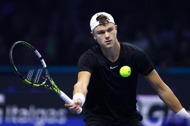 卡什：夏窗我收到好几份报价，但我就想留在维拉，我喜欢这里